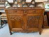 Buffet ancien en bois massif