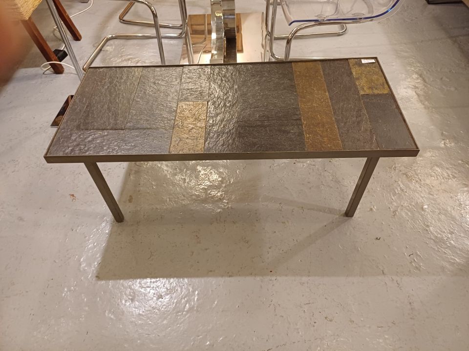 Table de salon acier et pierres