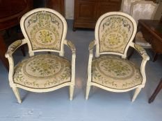 Paire de fauteuils français Louis XVI