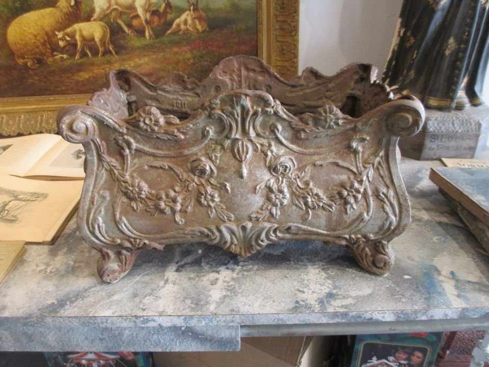 Jardinière en fonte