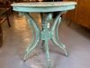 Table en bois patiné