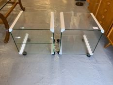 Paire de meubles à roulettes