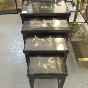 Tables gigognes chinoises