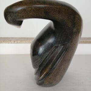 oiseau en granit
