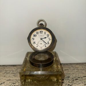Encrier pendule en cristal avec montre à gousset MAPPIN & WEBB