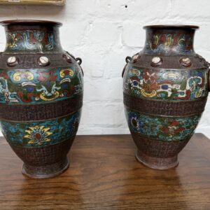 Paire de vases cloisonnés