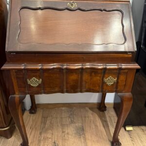 Secrétaire en bois de style Louis XV