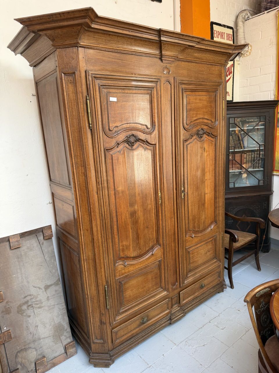 Grande armoire en chêne XVIIIieme