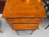 Tables gigognes en merisier