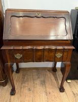 Secrétaire en bois de style Louis XV