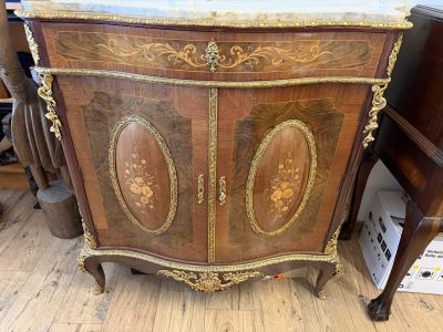 Meuble d&rsquo;appui de style Napoléon III