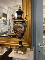 Vase en porcelaine de style Sèvres – période Napoléon III (XIXe siècle)