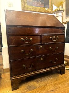 Secrétaire anglais en chêne