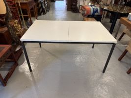 Table à manger design extensible