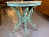 Table en bois patiné